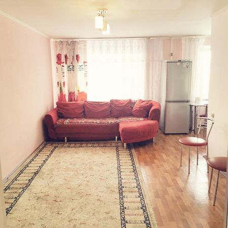 2 Комн Квартира В Центре По Пушкина Kostanái Exterior foto