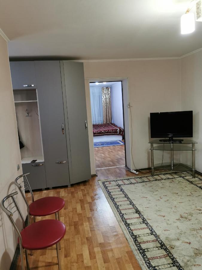 2 Комн Квартира В Центре По Пушкина Kostanái Exterior foto